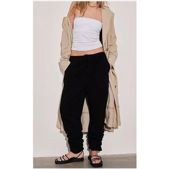 Free People Pants - Free People New Light Parachute Pants Black Size Large NWT